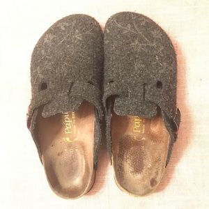 Super Comfy Gray Wool Birkenstock shoes!